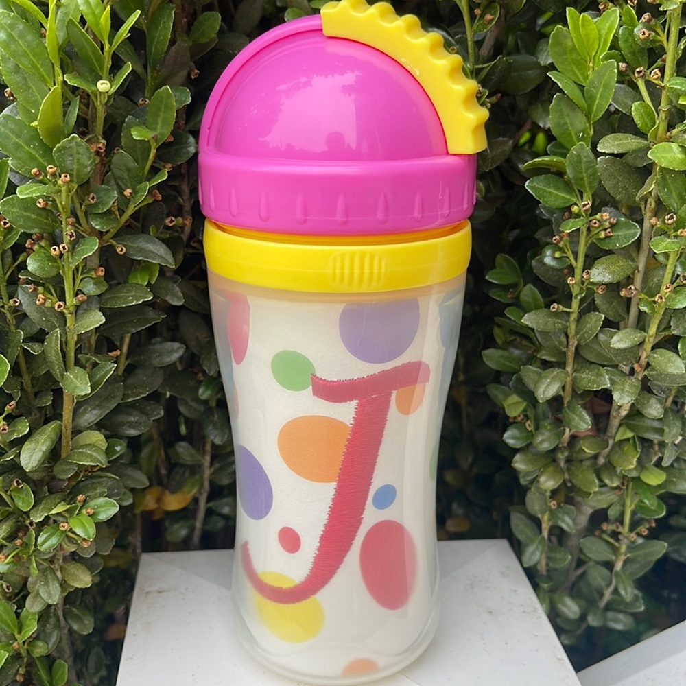 BRAND NEW Never used Sippy cup. Straw Lid